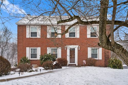 115 Lakeview Dr, Mc Kees Rocks, PA, 15136-1261 | Card Image