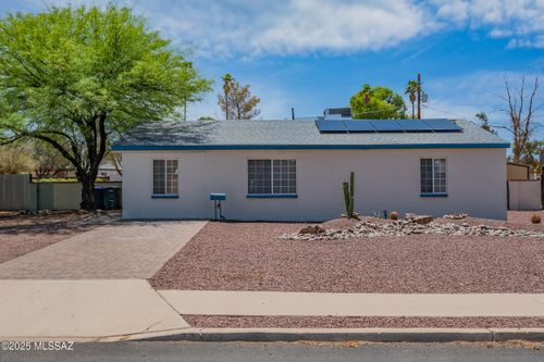 3614 E Juarez St, Tucson, AZ, 85713-2458 | Card Image