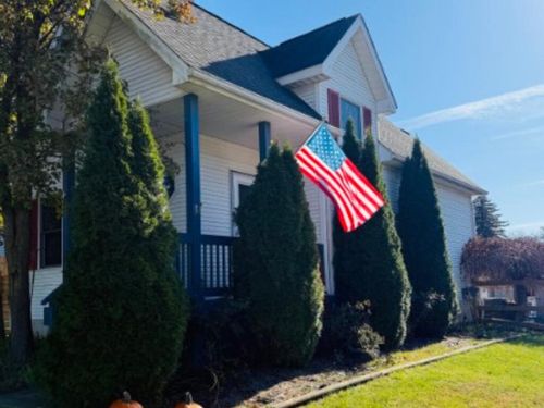 417 S Maple St, Webberville, MI, 48892-9534 | Card Image