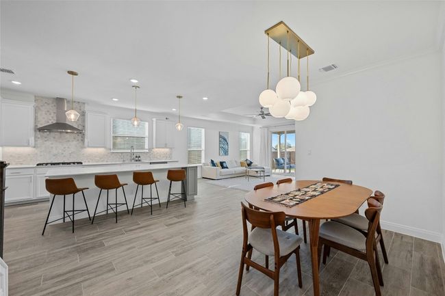 The gold fixtures are a fabulous touch to accent this room. | Image 13