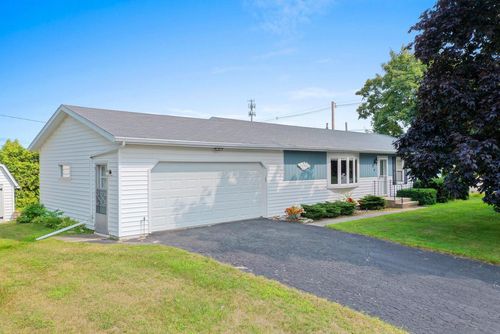 24 S Baraboo Avenue, STURGEON BAY, WI, 54235 | Card Image