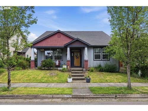 1701 Webb Lake Dr Ne, Silverton, OR, 97381-2514 | Card Image