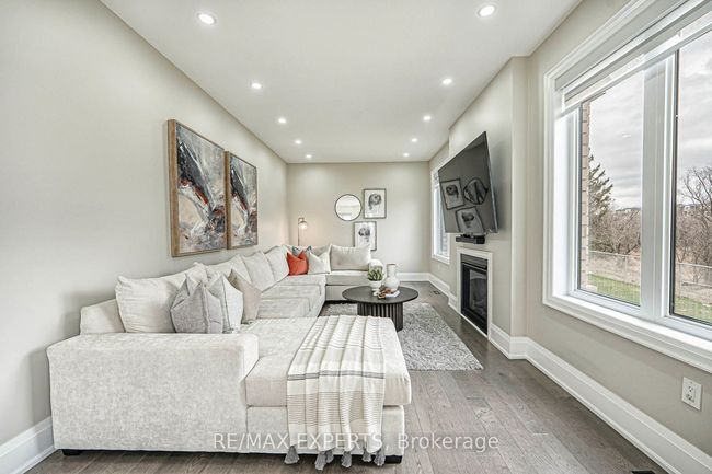 1343 Klondike Dr, House other with 5 bedrooms, 4 bathrooms and 5 parking in Oshawa ON | Image 10