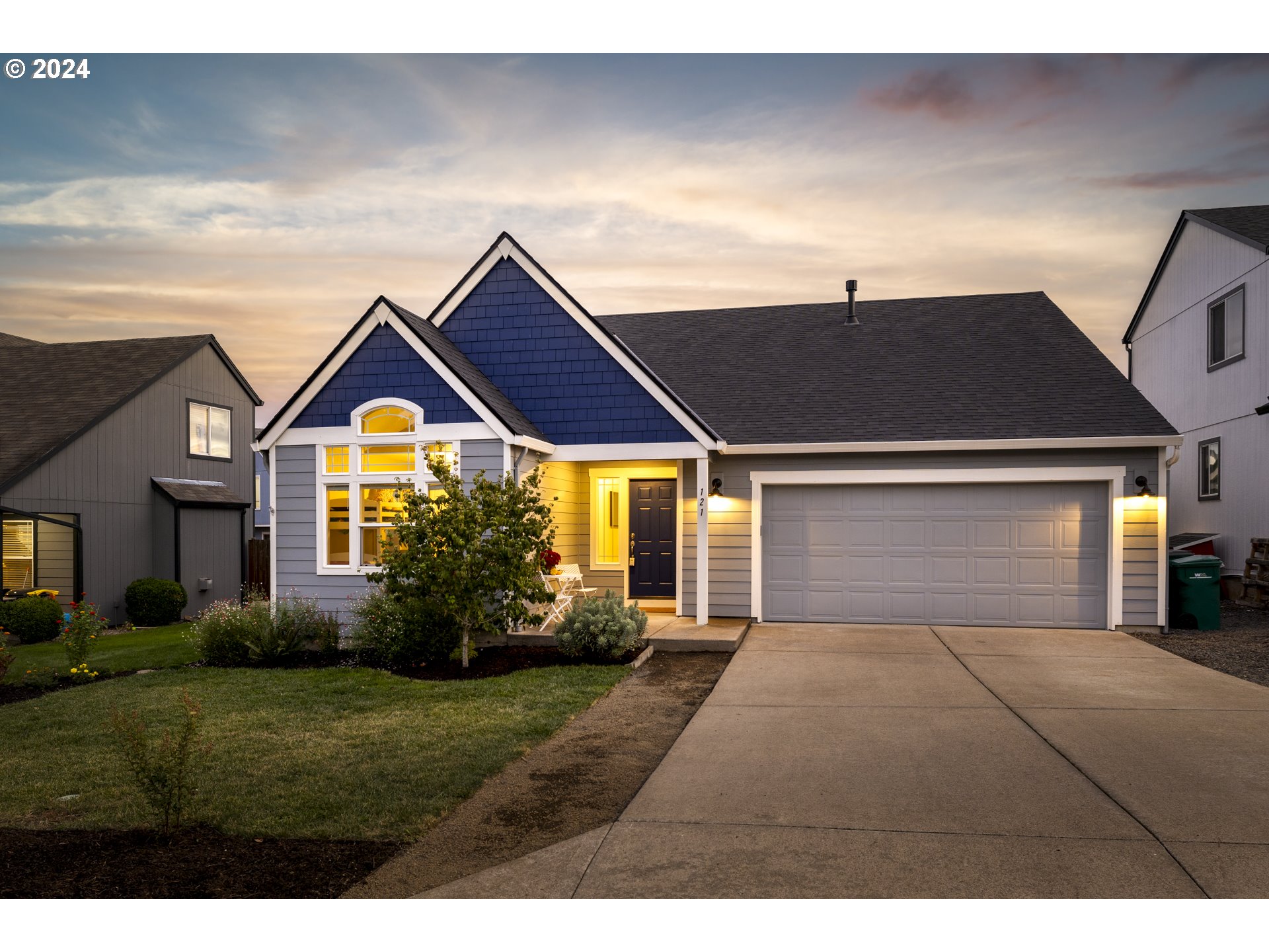 Alpine St, Dundee, OR 97115