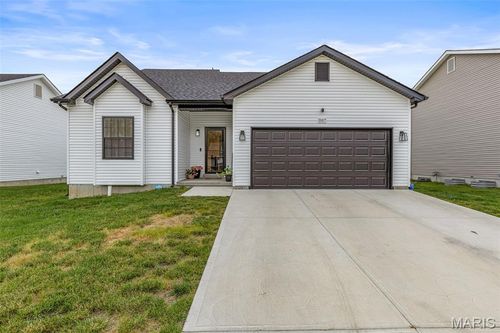 1167 Stone Henge Ct, Pevely, MO, 63070-3202 | Card Image