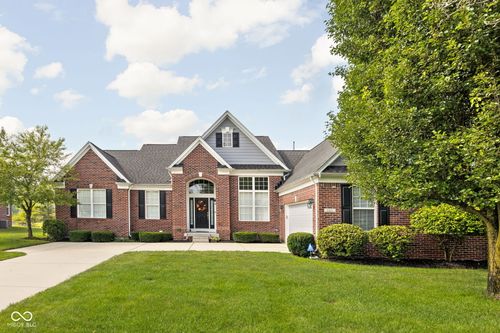 6801 Woodhaven Pl, Zionsville, IN, 46077-8559 | Card Image
