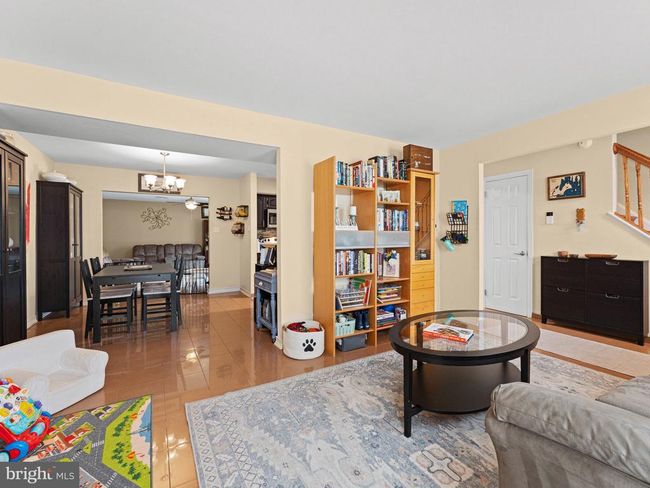657 S Queen Anne Dr, House other with 3 bedrooms, 2 bathrooms and null parking in FAIRLESS HILLS PA | Image 9