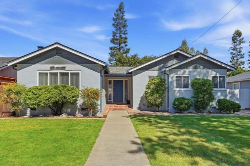 7520 Carmel St, Gilroy, CA, 95020-5733 | Card Image