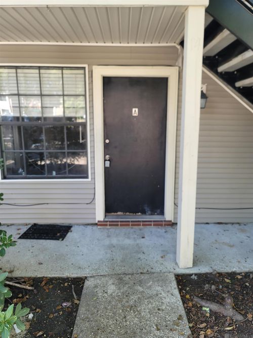 915 Tony St, Gonzales, LA, 70737-4849 | Card Image