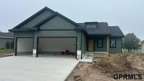 6664 Shadow Ridge Pl, Columbus, NE, 68601-6104 | Card Image