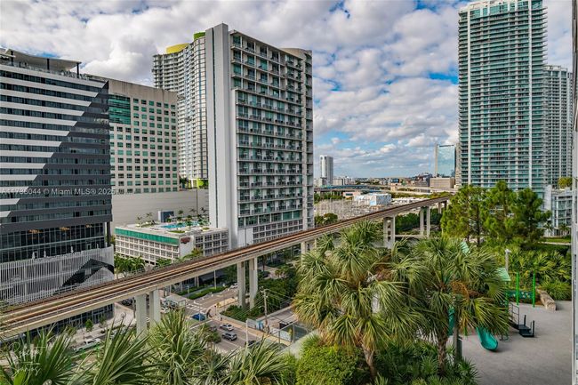 STE-806 - 88 Sw 7 Th St, Condo with 3 bedrooms, 3 bathrooms and null parking in Miami FL | Image 39