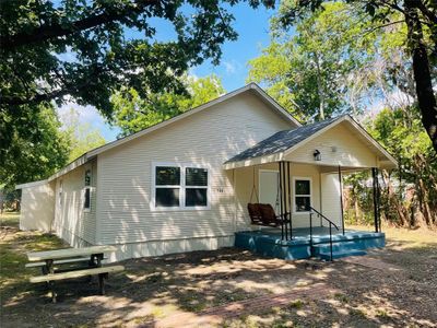 703 N Goodman Avenue, House other with 4 bedrooms, 2 bathrooms and null parking in Kerens TX | Image 2