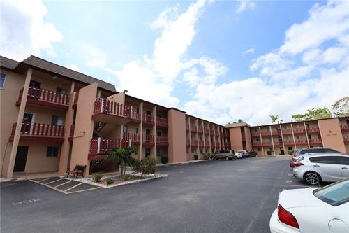 203b-4154 Heron Way, BRADENTON, FL, 34205-5064 | Card Image