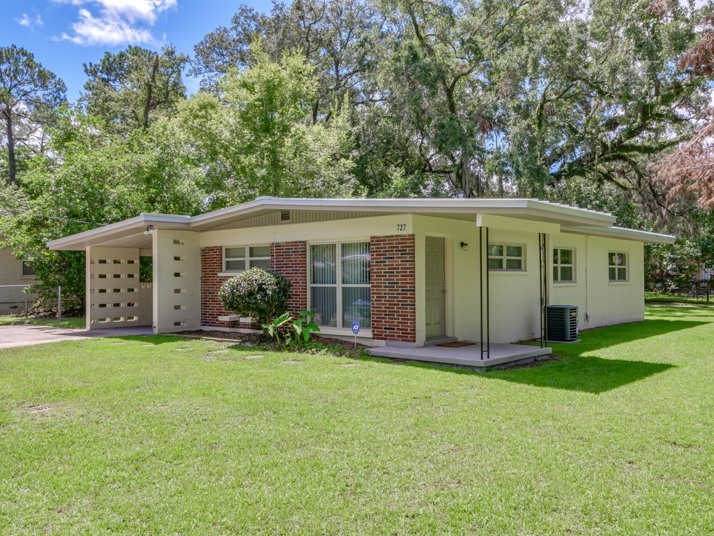 Coble Dr, Tallahassee, FL 32301