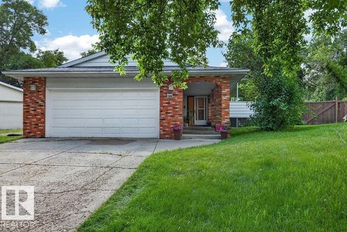 20 Seymore Cres, St. Albert, AB, T8N0K9 | Card Image
