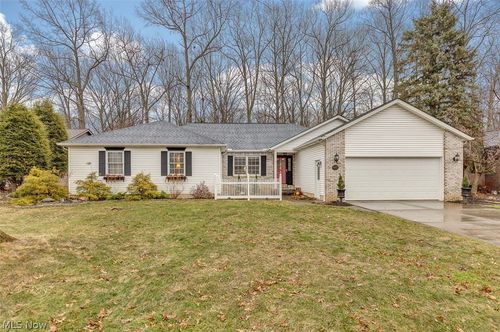 4623 Queen Anne Ave, Lorain, OH, 44052-5635 | Card Image