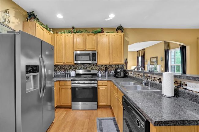 4005 Saddlebrook Creek Dr, House other with 5 bedrooms, 4 bathrooms and null parking in Marietta GA | Image 12