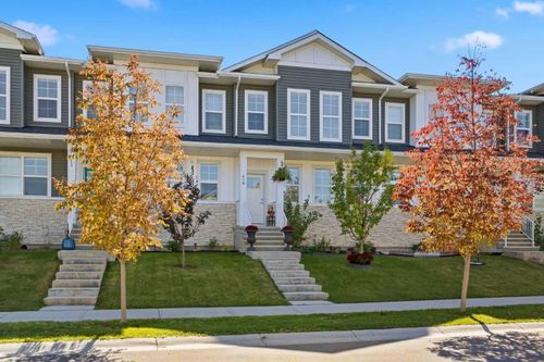 416 W Lakeview Dr, Chestermere, AB, T1X2A4 | Card Image