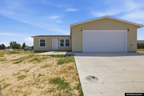 543 Windmill Rd, Glenrock, WY, 82637-5241 | Card Image