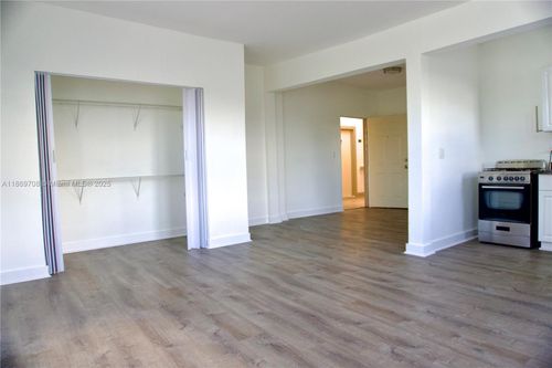 apt-326-501 Sw 6th Ct, Miami, FL, 33130-2653 | Card Image