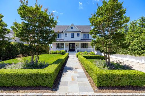 13 Beach Ln, Westhampton Beach, NY, 11978-2733 | Card Image