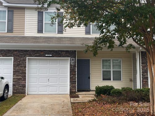 13769 Singleleaf Ln, Charlotte, NC, 28278-7748 | Card Image