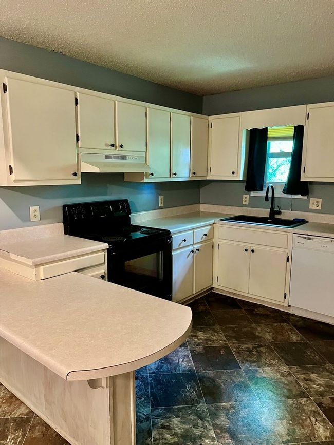 4781 Tree Top Ln, House other with 4 bedrooms, 2 bathrooms and null parking in Cohutta GA | Image 8