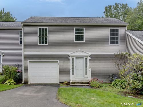 41-41 Tamarack Dr, Bloomfield, CT, 06002-1792 | Card Image