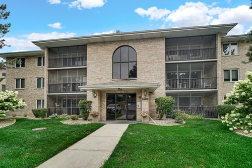 apt-312-4930 134th Ct, Crestwood, IL, 60418-4520 | Card Image
