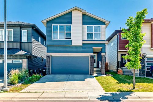 121 Walgrove Gardens Se, Calgary, AB, T2X4C6 | Card Image