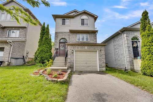 34 Phair Cres, London, ON, N5Z5B5 | Card Image