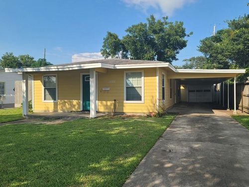 1523 Campbell Ln, Galveston, TX, 77551-4345 | Card Image