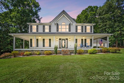 6649 Forney Hill Rd, Denver, NC, 28037-7402 | Card Image
