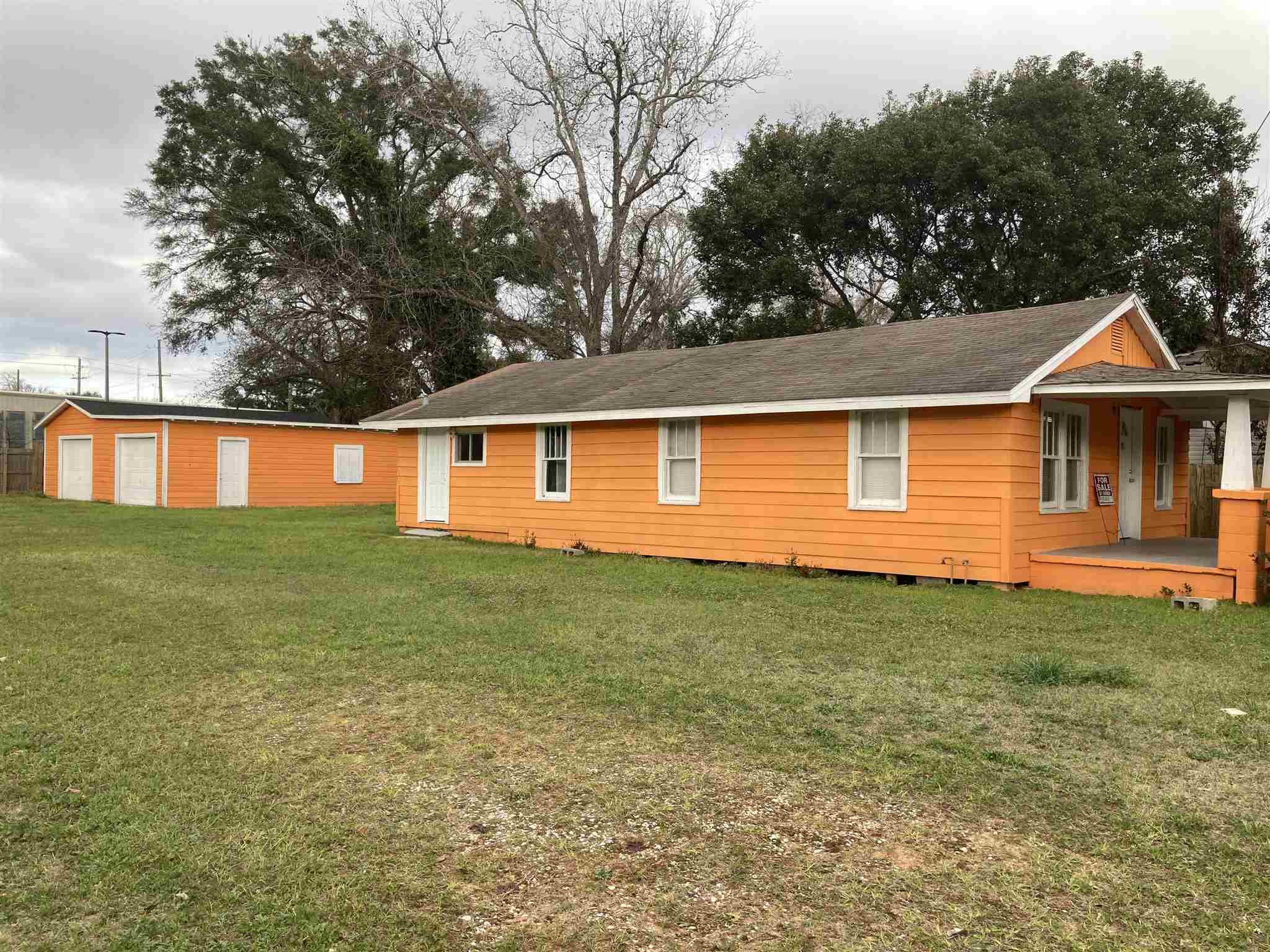 Hayes St, Pensacola, FL 32505