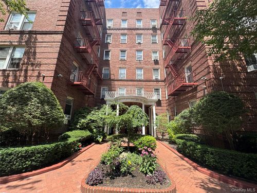 d1-111-39 76th Road, New York, NY, 11375 | Card Image