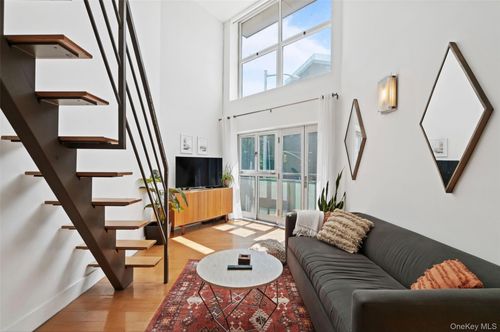 apt-2c-96 Woodpoint Rd, Brooklyn, NY, 11211-1575 | Card Image