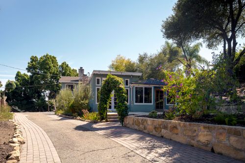 1085 Tunnel Rd, SANTA BARBARA, CA, 93105-2153 | Card Image