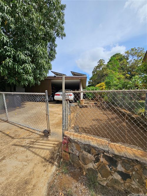 94-143 Awamoku St, Waipahu, HI, 96797-3263 | Card Image