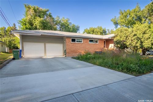 3708 Lakeview Ave, Regina, SK, S4S1H5 | Card Image