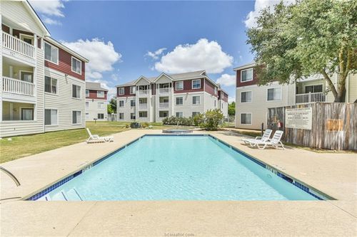 203-529 Southwest Pkwy, College Station, TX, 77840-7146 | Card Image