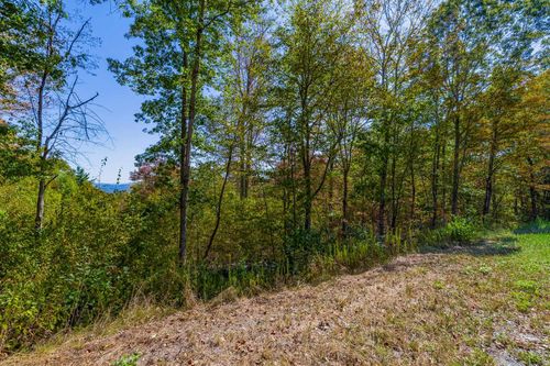 5268 Willard Rd, Quechee, VT, 05059 | Card Image