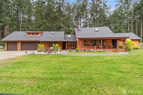 6205 255th Street Ct E, Graham, WA, 98338-9572 | Card Image