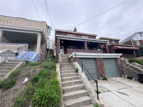 2733 Pyramid Ave, Brentwood, PA, 15227 | Card Image