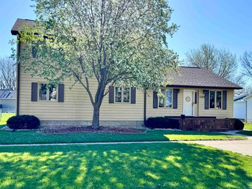 1315 13th St, Onawa, IA, 51040-1721 | Card Image