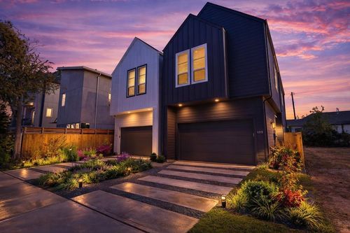 1215 Sampson St, Houston, TX, 77003-3903 | Card Image