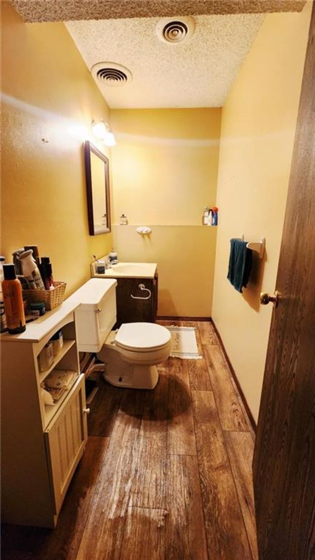 1302 Bitner Ter, House other with 4 bedrooms, 3 bathrooms and null parking in Pittsburg KS | Image 14