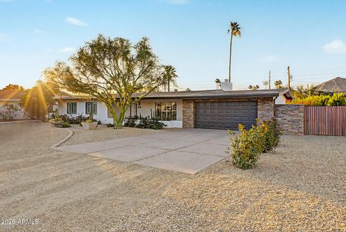 5702 E Edgemont Ave, Scottsdale, AZ, 85257-1000 | Card Image