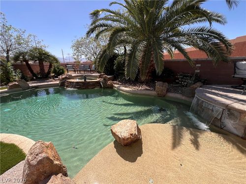 6405 Raptor Ct, North Las Vegas, NV, 89084-2847 | Card Image