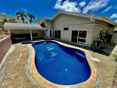 1201 Kaeleku Street, Honolulu, HI, 96825 | Card Image