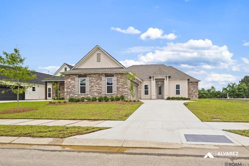 9939 Oak Colony Dr, Baton Rouge, LA, 70817-5549 | Card Image